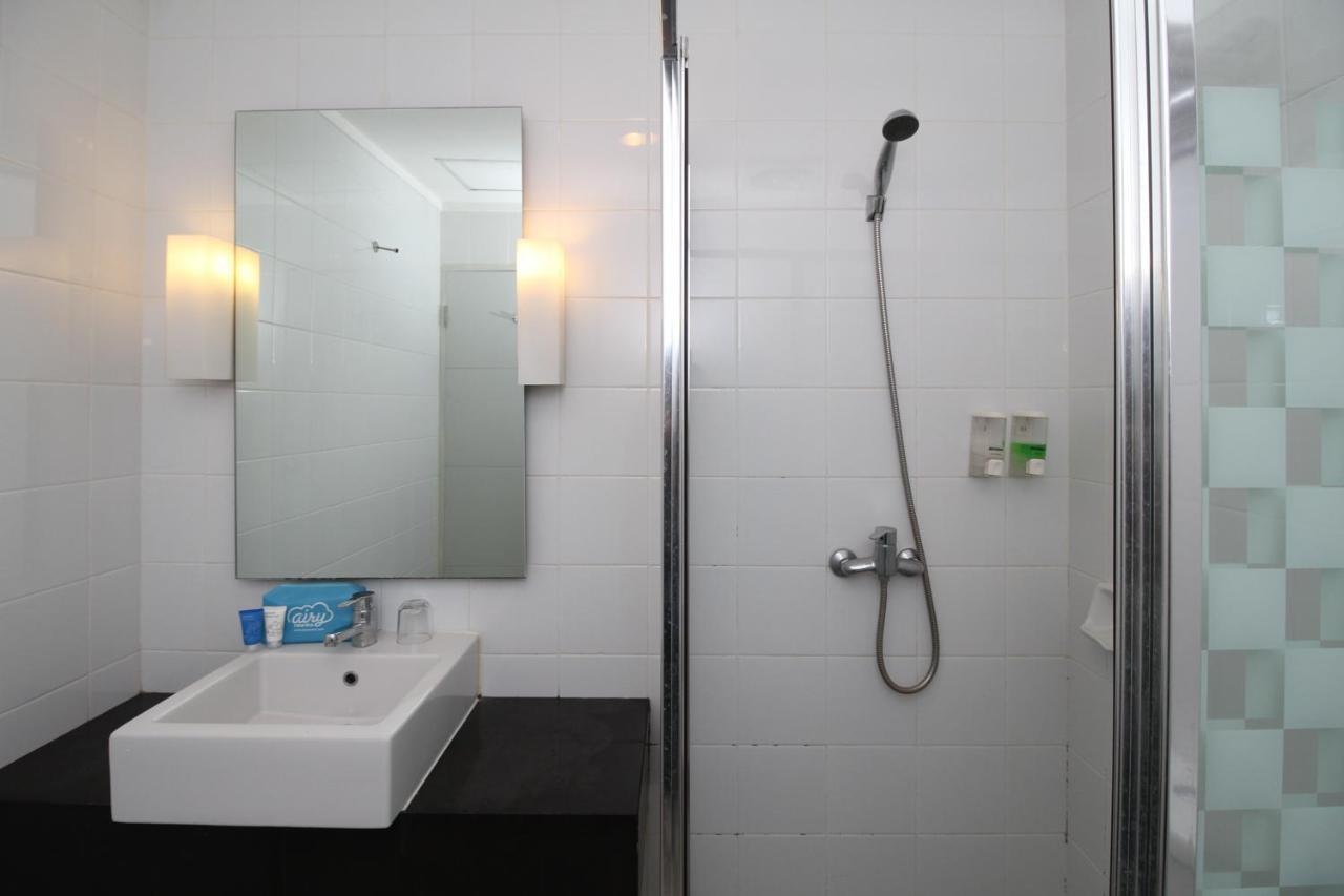 Airy Glodok Pinangsia Raya Jakarta Hotel Ngoại thất bức ảnh